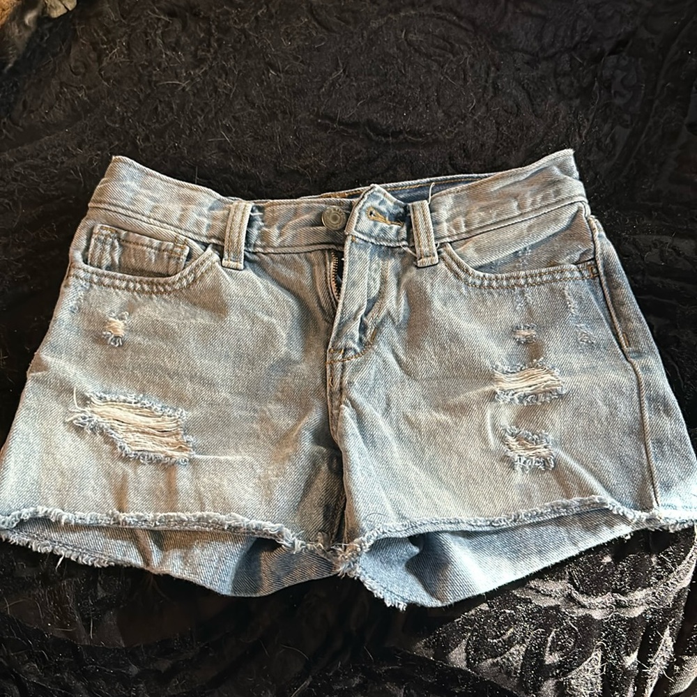 Girls, Jean shorts.